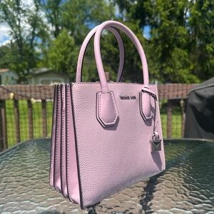 NWOT Michael Kors Lilac Mercer Crossbody